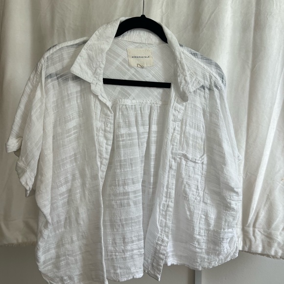 oversized white flowy aeropostale button up too - Picture 1 of 3